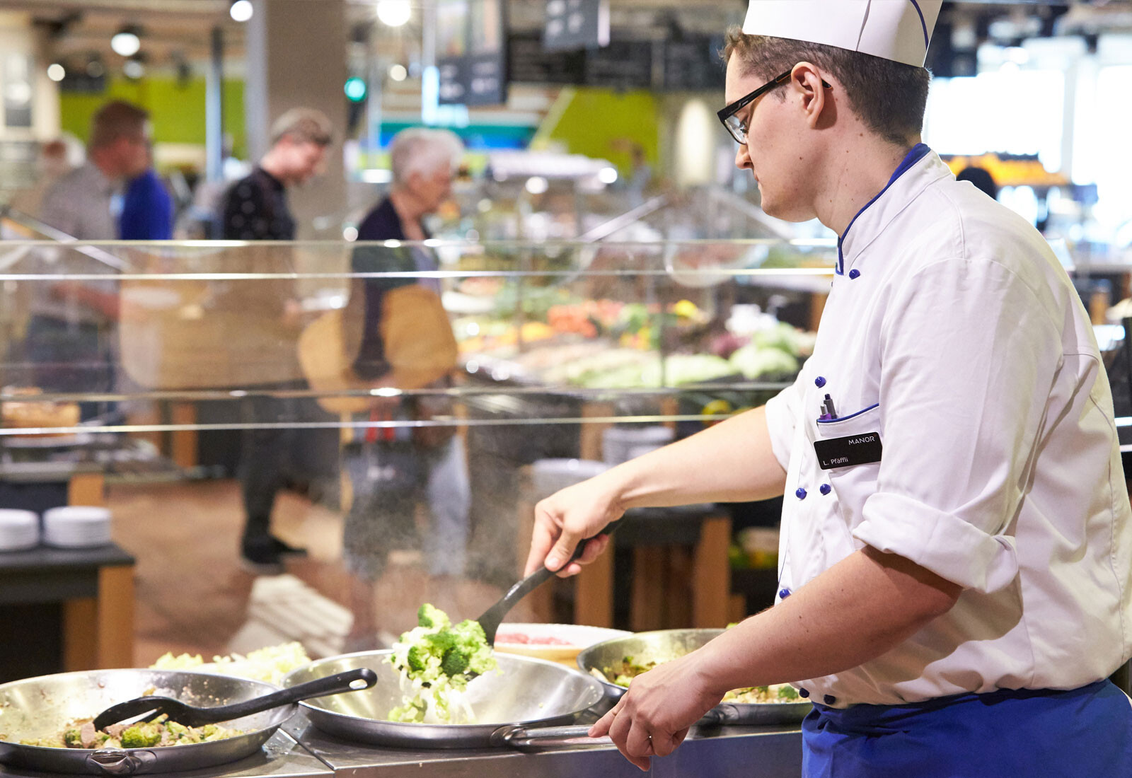 Manora Restaurants 3