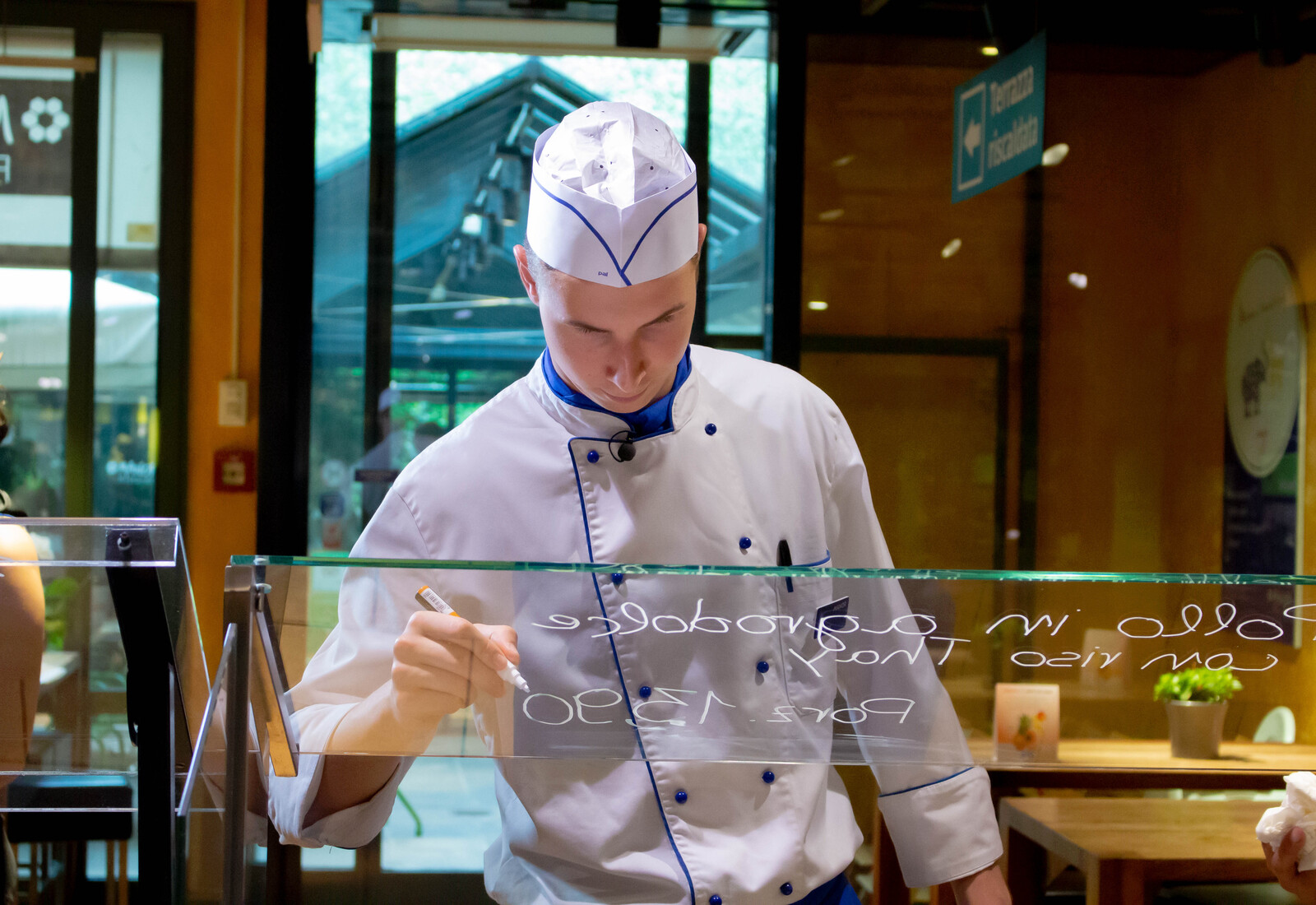 Systemgastronomiefachfrau/-mann EFZ 2